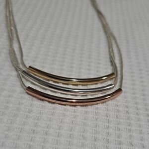 Tri-color Necklace 8/10